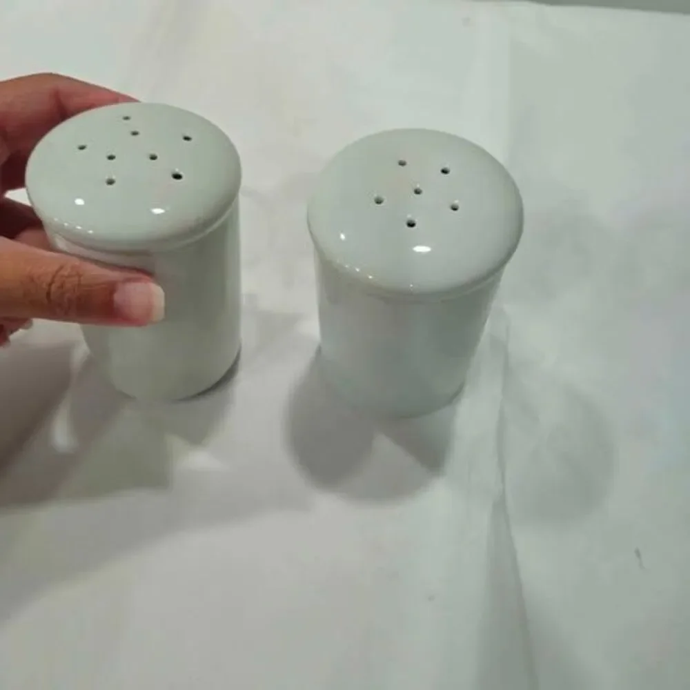 White ceramic salt pepper shakers